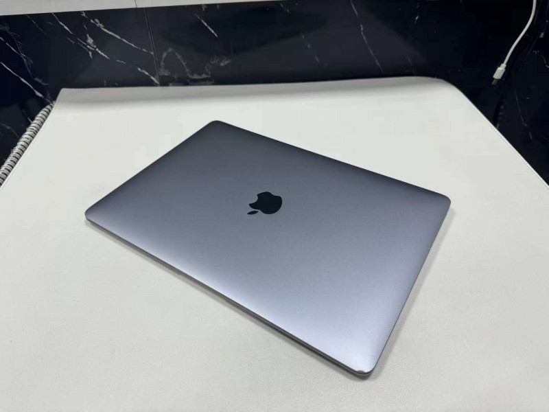 苹果电脑 MacBook Air 2020 13英寸