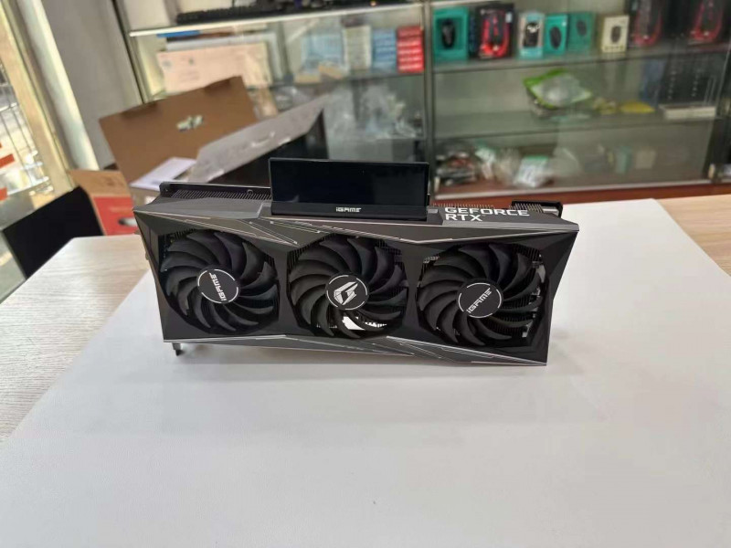 七彩虹 iGame RTX 3070 Vulcan OC